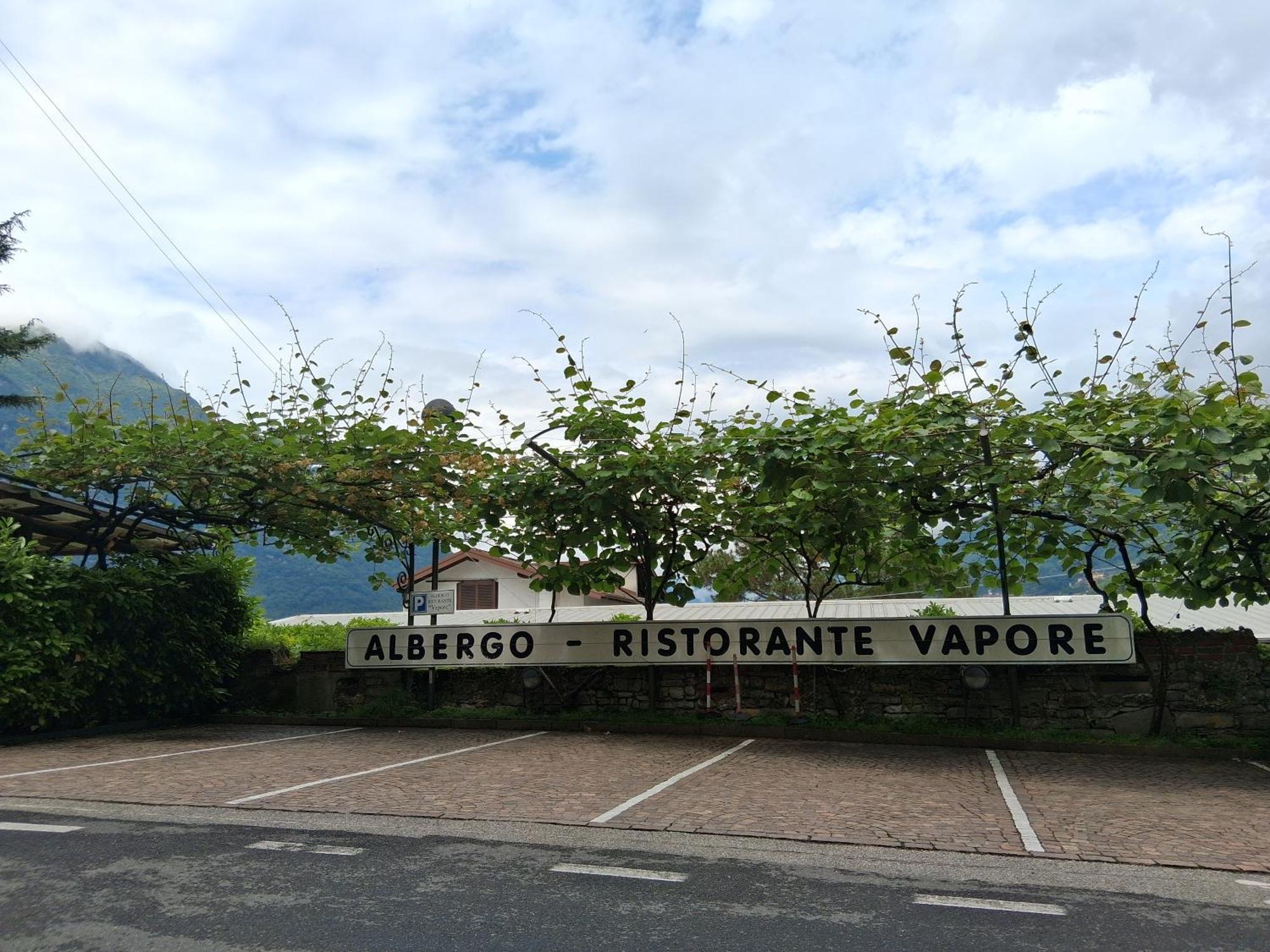 Hotel Ristorante Vapore Faggeto Lario Exterior photo